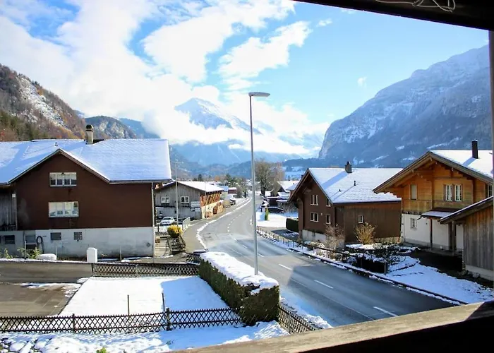 Alpine W/parking And Porch Apartman