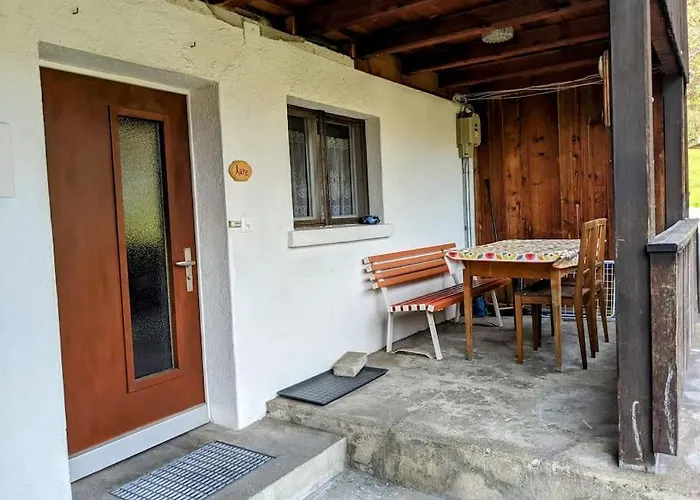 Alpine W/parking And Porch